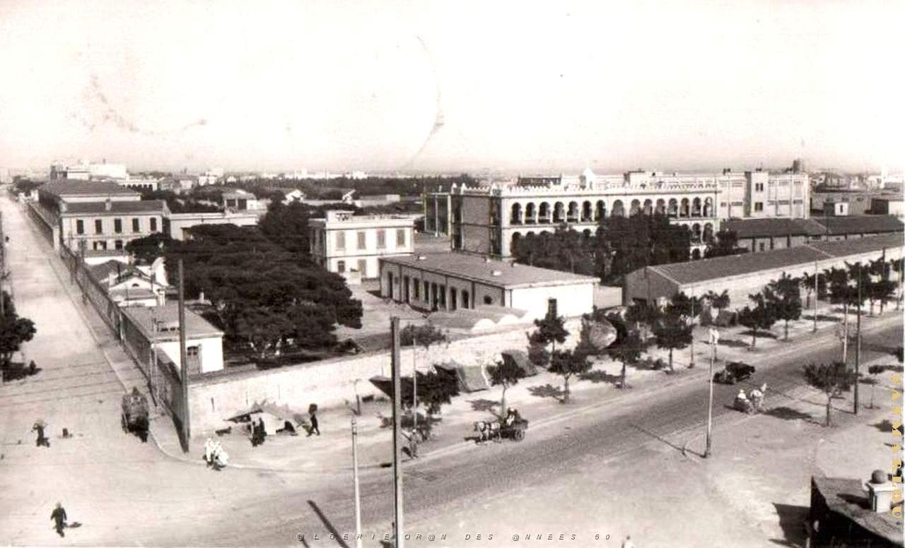 CA d- 032- Nouvelles casernes- Vue d'ensemble.JPG